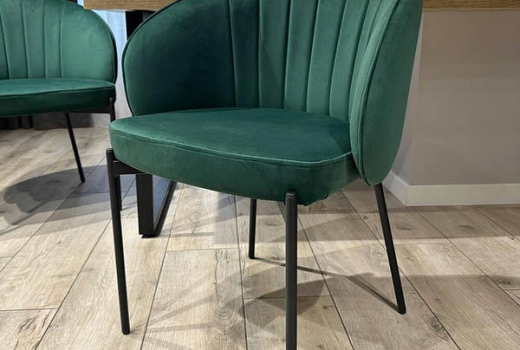 Рекомендації по догляду за меблевою оббивкою з велюру